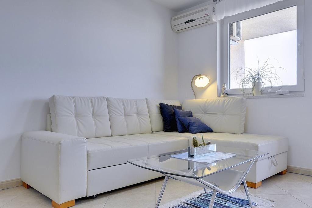 Apartment Frlan Ližnjan エクステリア 写真